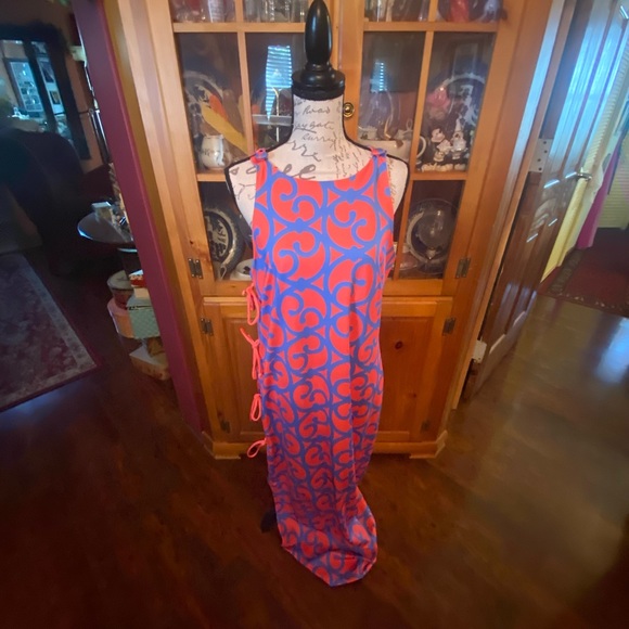 Dress - Picture 6 of 9